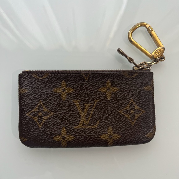 LOUIS VUITTON VINTAGE KEY CLES COIN POUCH - Picture 2 of 9